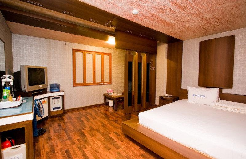 Hotel Queens Seomyeon 3*